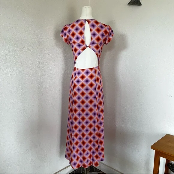 Olivaceous Geometric Midi Open Back Slip Dress Size M NWT - Picture 4 of 7